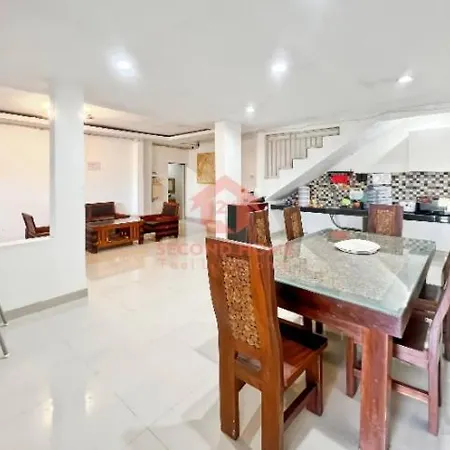 Gwk Room B